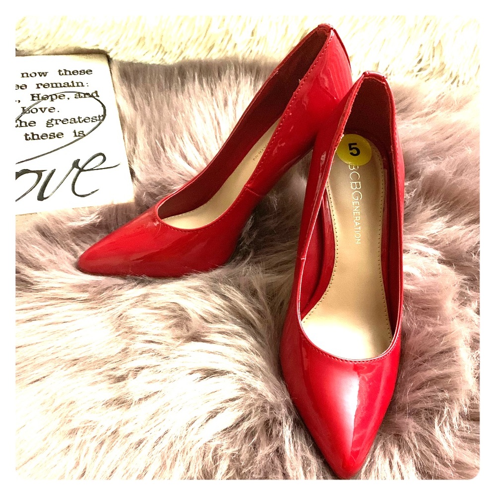 BCBG red pumps